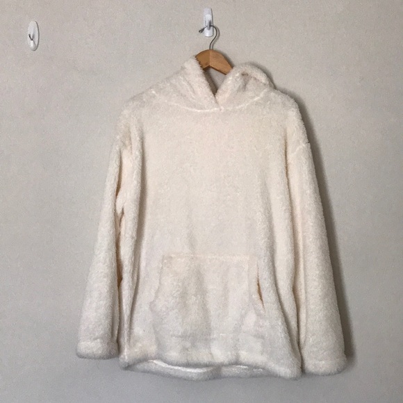 Aeropostale Tops - Aeropostal Fuzzy White Hoodie Aeropostale Tops - Aeropostal Fuzzy White Hoodie